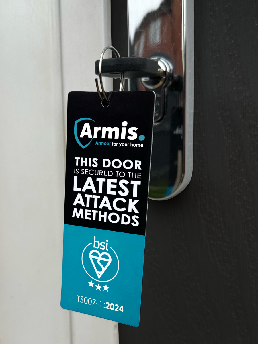 Secure your doors with the Armis 3-star cylinders
